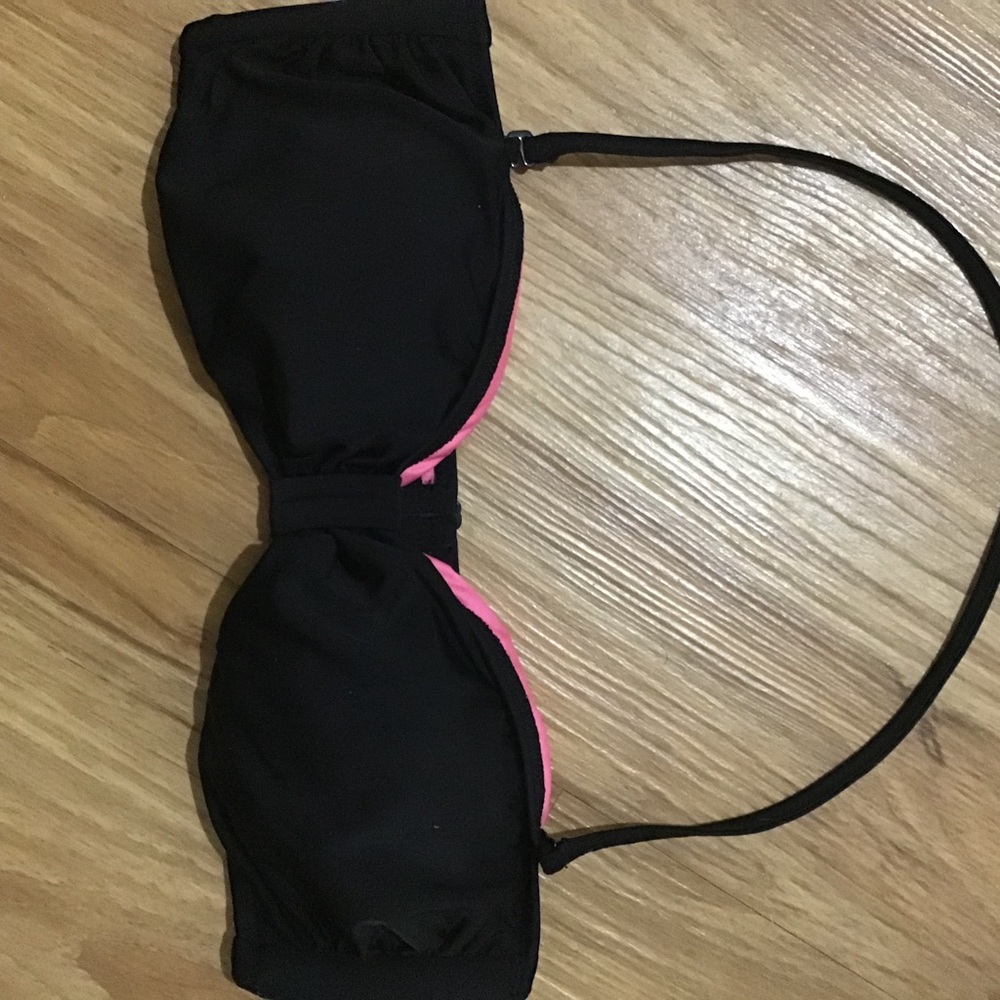 Strapless removable padding vs pink swim top